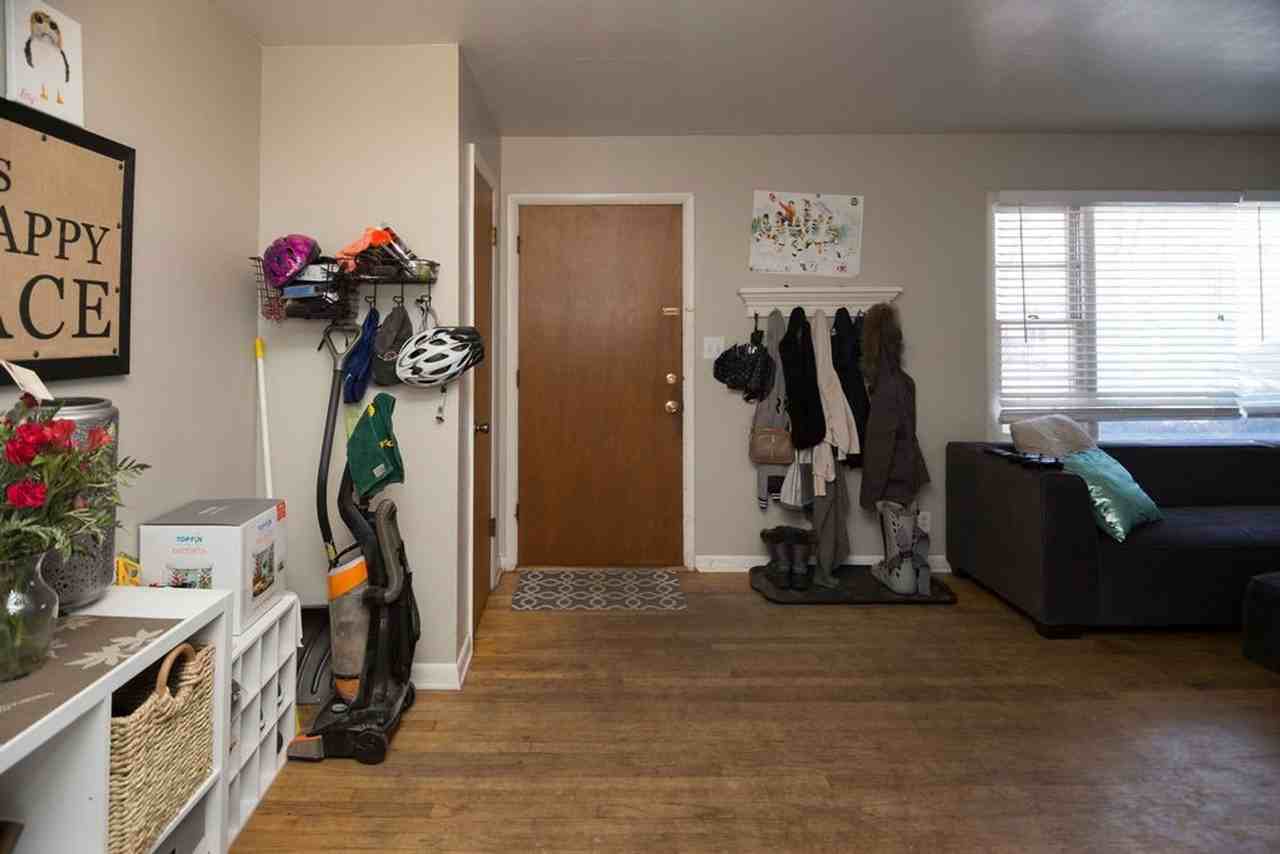 615 Balsam Ln - Photo 3 of 27