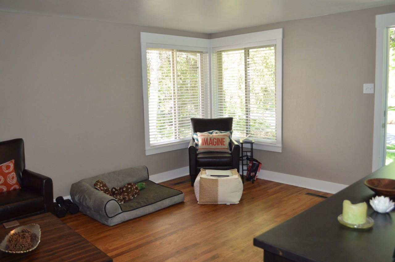 429 E Elizabeth St - Photo 4 of 17