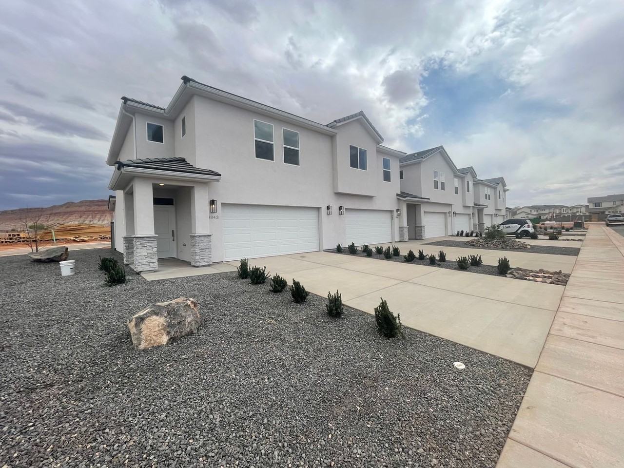 3843 S Mustang Valley Dr