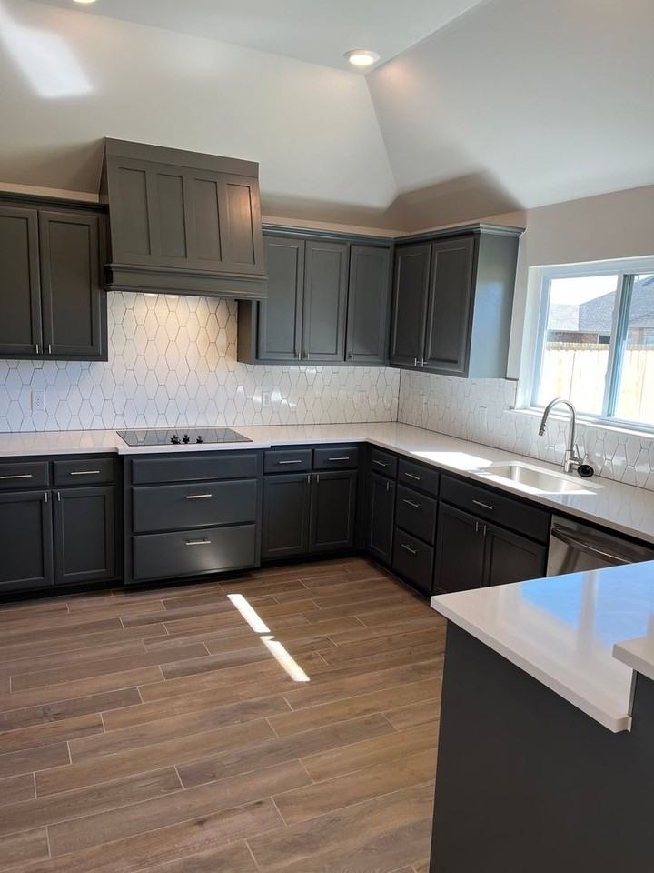 4228 Nw 153rd St - Photo 3 of 19