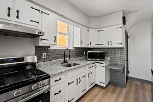 featured image of 2396 Edgar St