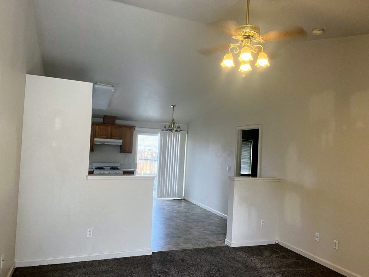 4106 Gordon St - Photo 3 of 11