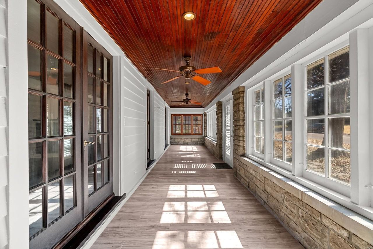 7325 Sutherland Ave - Photo 2 of 28