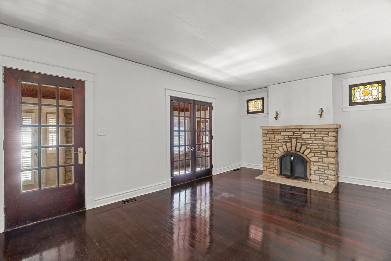 7325 Sutherland Ave - Photo 6 of 28