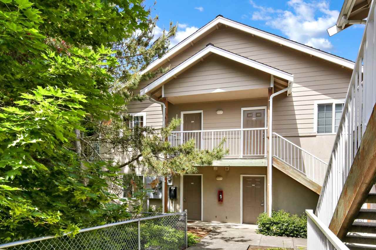 South Campus Place - Photo 2 of 20