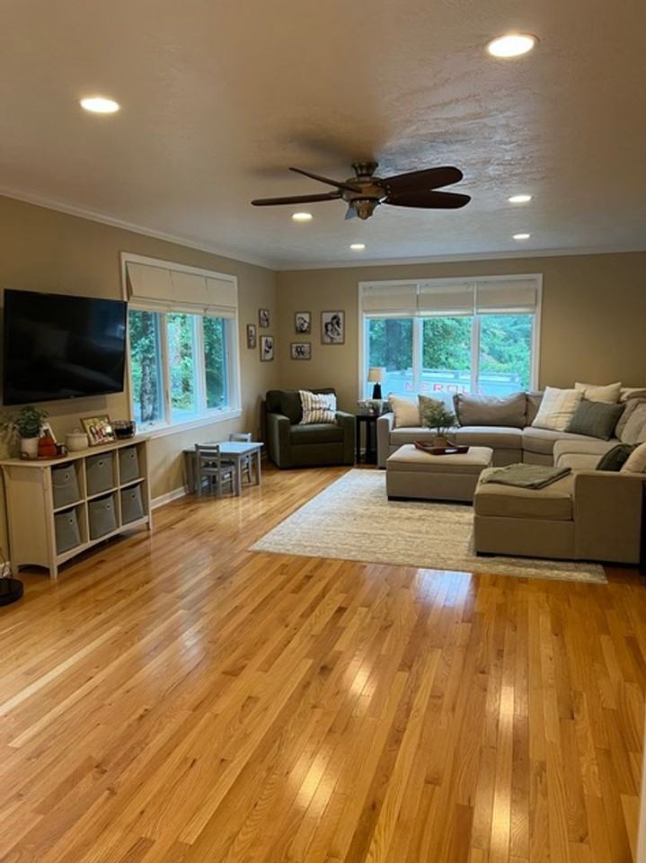 805 9th St - Photo 3 of 21