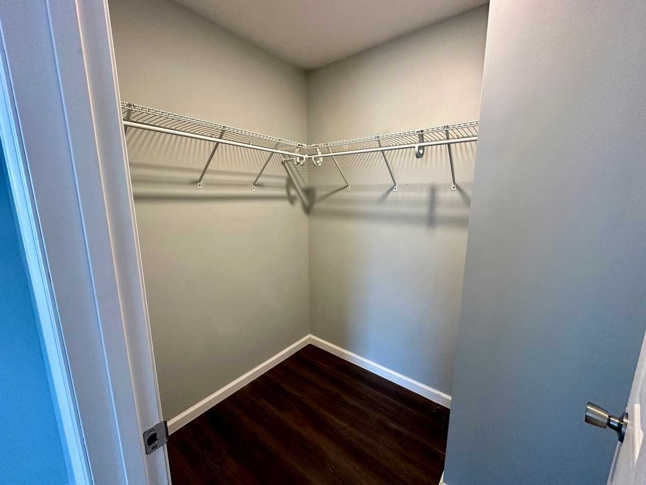 514 Robertson St - Photo 6 of 15