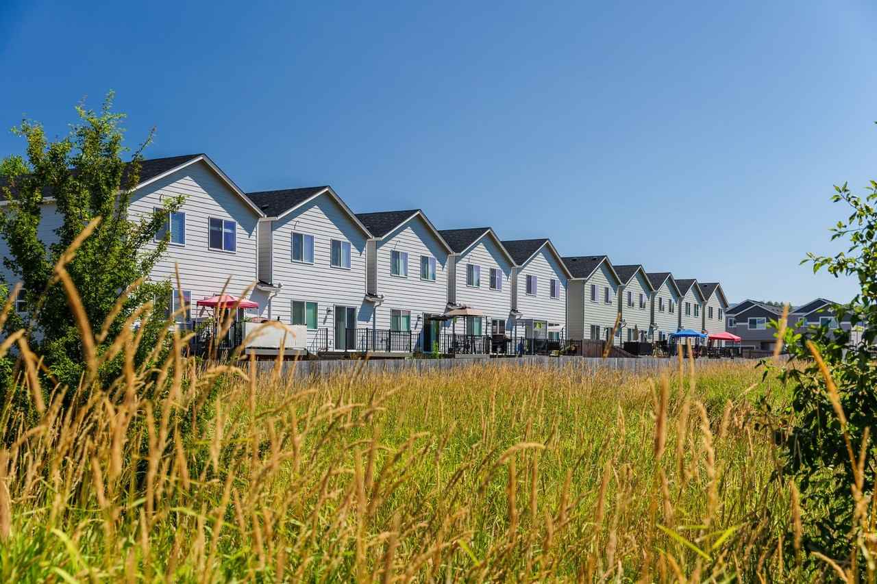Oak Heritage Townhomes - Photo 4 of 50