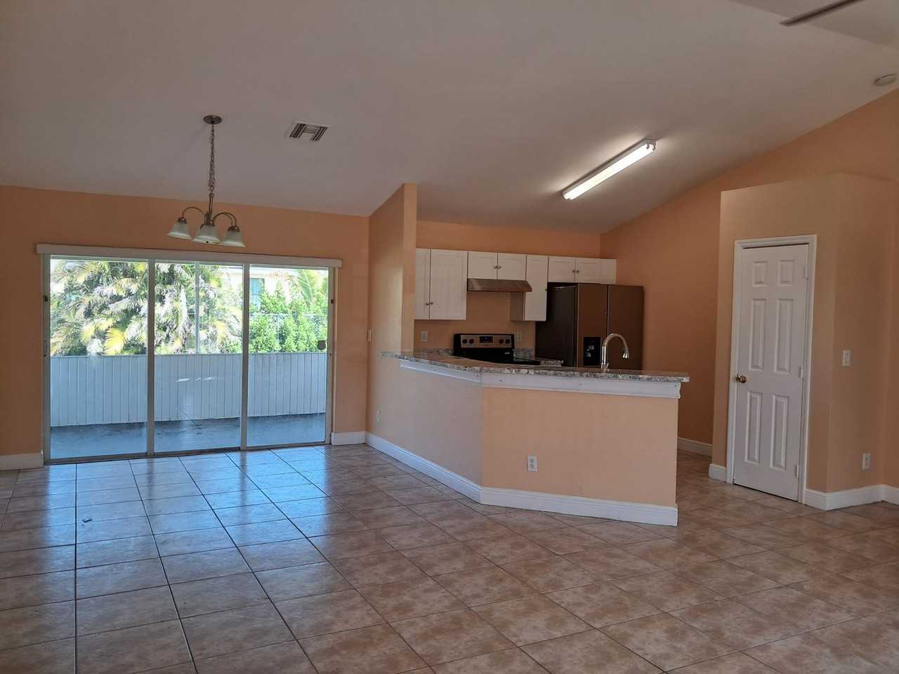 4914 Bywood St - Photo 3 of 13