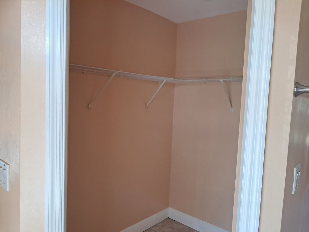 4914 Bywood St - Photo 6 of 13