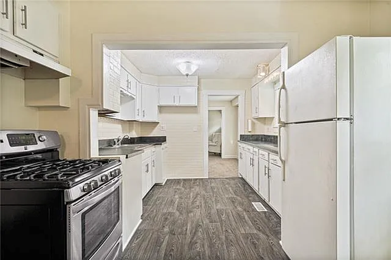 216 N Wheeling Ave - Photo 2 of 23