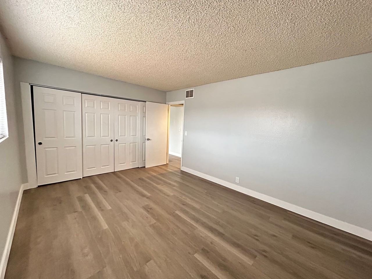 575 S Royal Crest Cir #8 - Photo 7 of 13