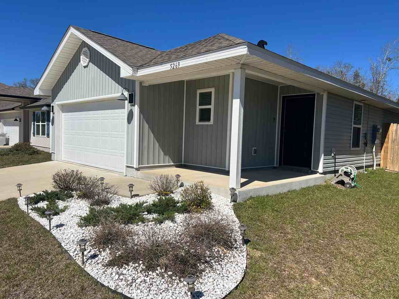 5269 Peach Dr - Photo 2 of 25