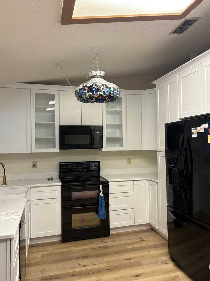 640 Riggs Ave - Photo 2 of 34