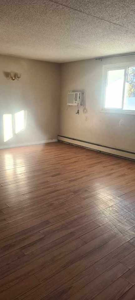 31 Centennial St #11 - Photo 2 of 9