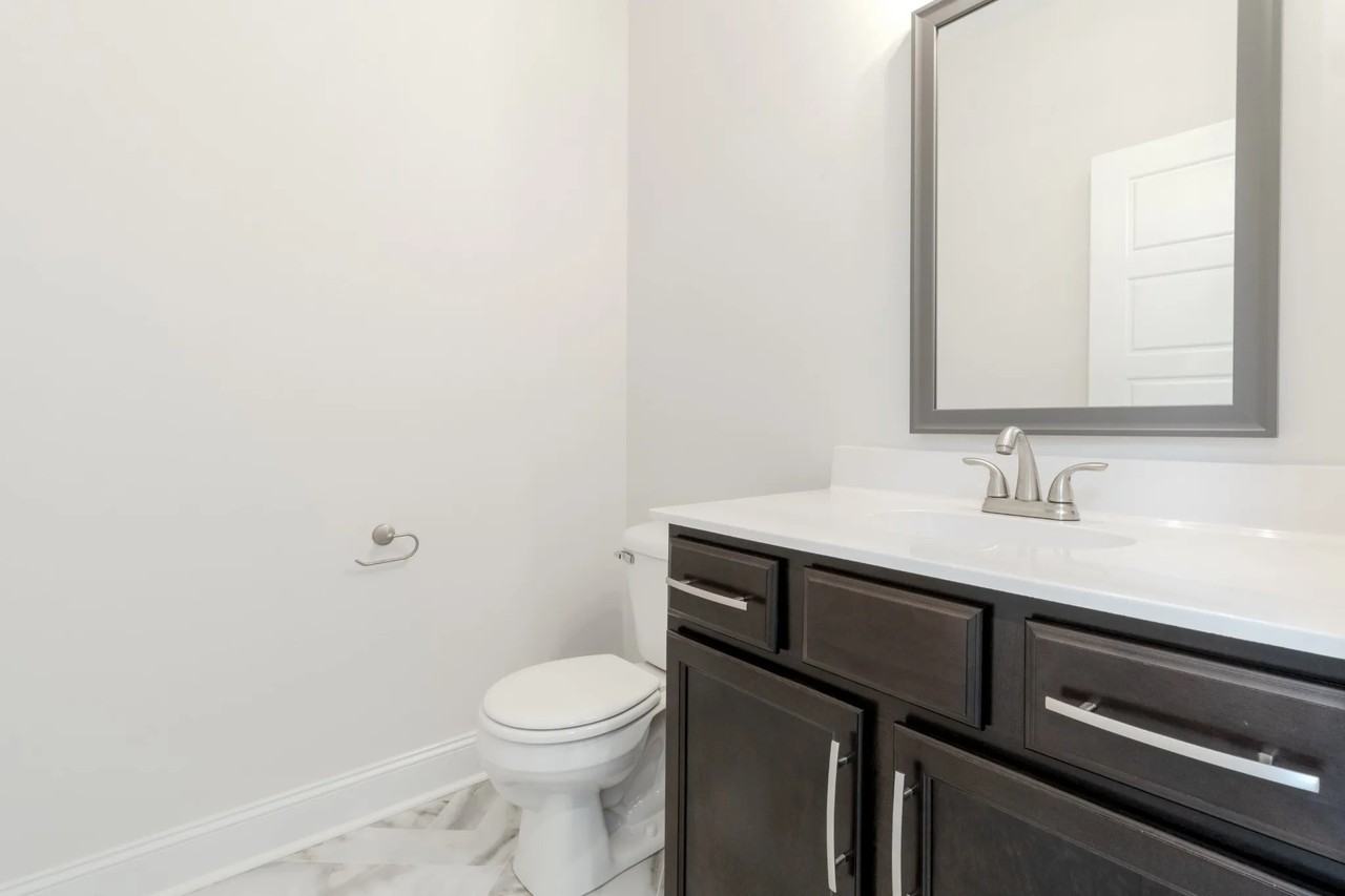 506 Bloomington Trce - Photo 4 of 11