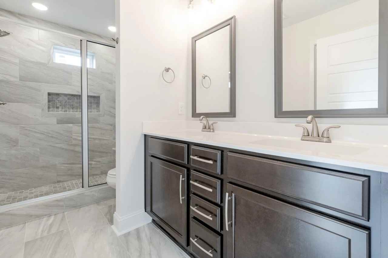 506 Bloomington Trce - Photo 2 of 11