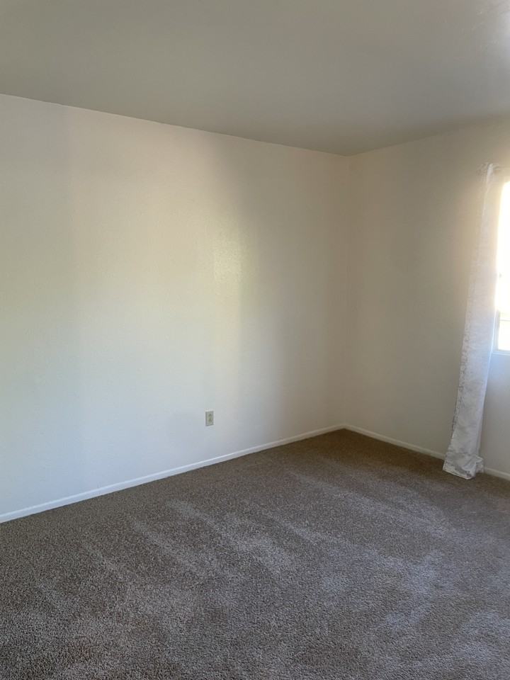 1810 E Blacklidge Dr #1012 - Photo 5 of 18