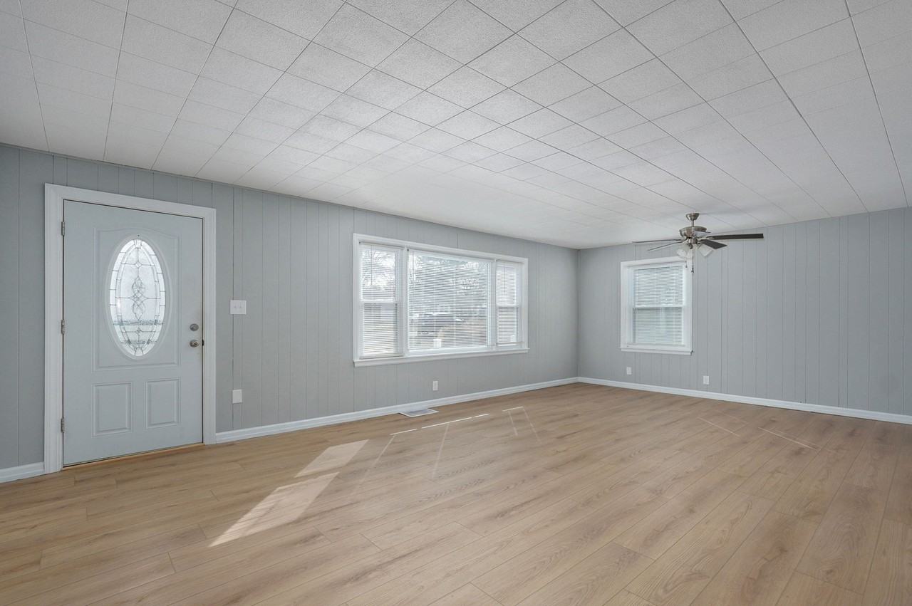 2051 E Marsa Dr #2051 - Photo 3 of 15