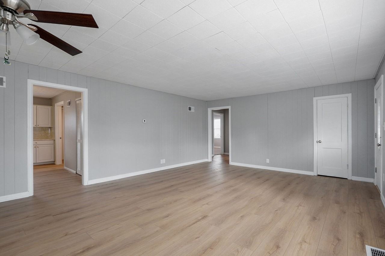 2051 E Marsa Dr #2051 - Photo 4 of 15