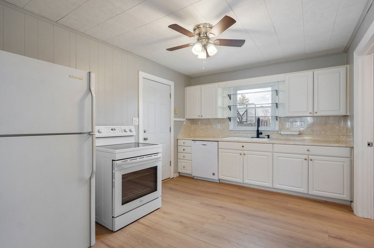 2051 E Marsa Dr #2051 - Photo 5 of 15