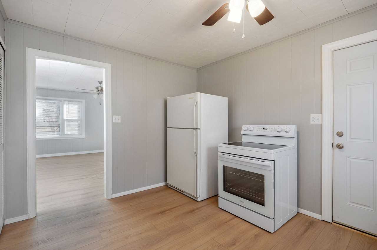 2051 E Marsa Dr #2051 - Photo 6 of 15