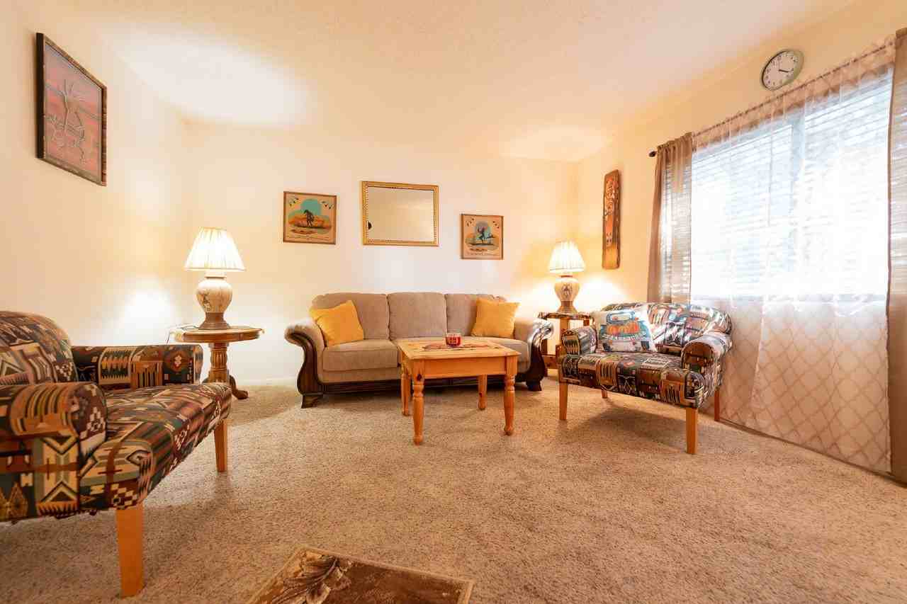 511 Western Dr - Photo 3 of 30