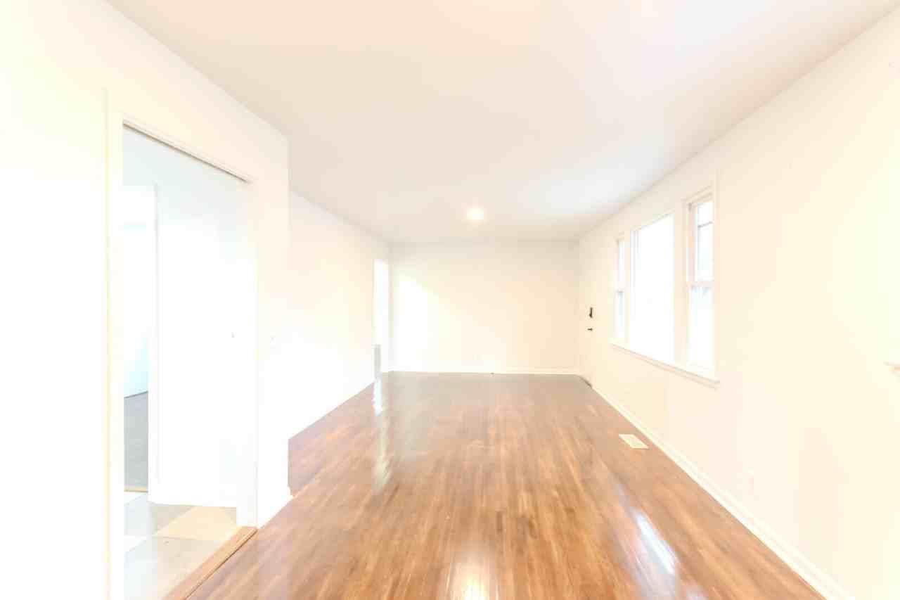 567 Valleywood Dr - Photo 5 of 14