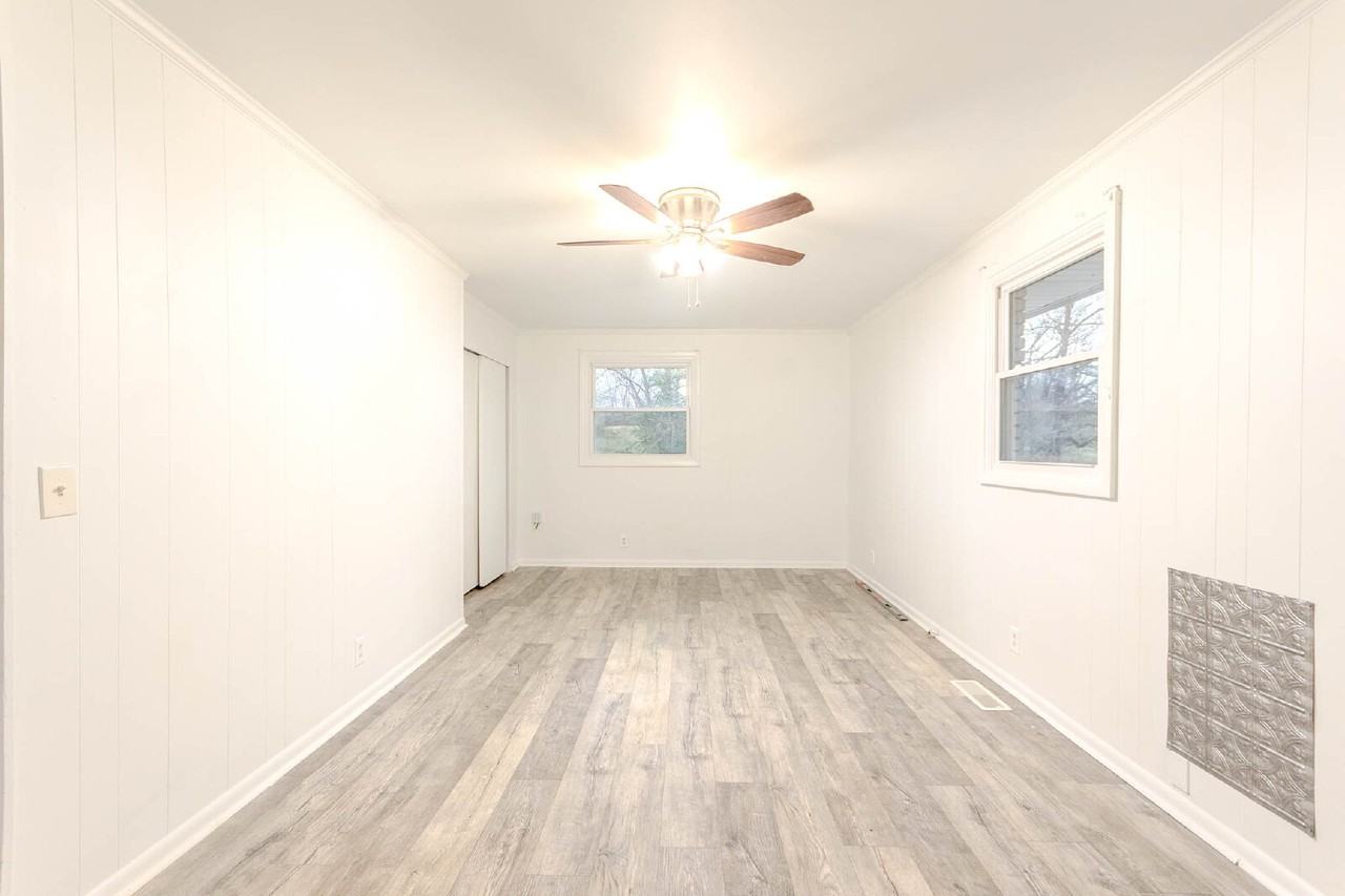 567 Valleywood Dr - Photo 6 of 14