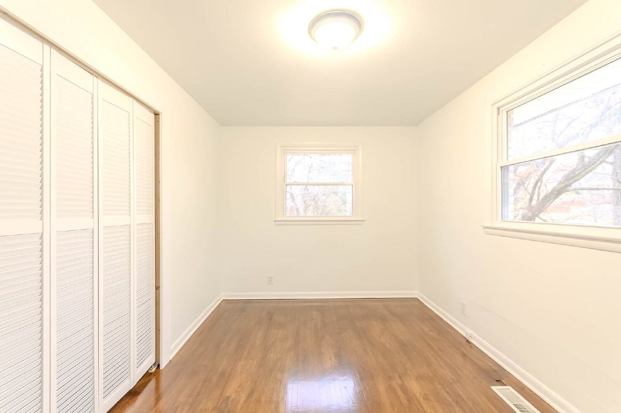 567 Valleywood Dr - Photo 7 of 14