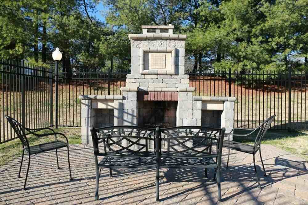 Fox Lake Apartment Homes - Photo 3 of 16