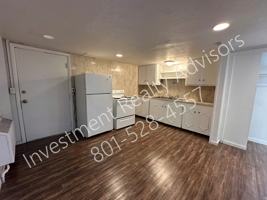 featured image of 260 W 1700 S #13