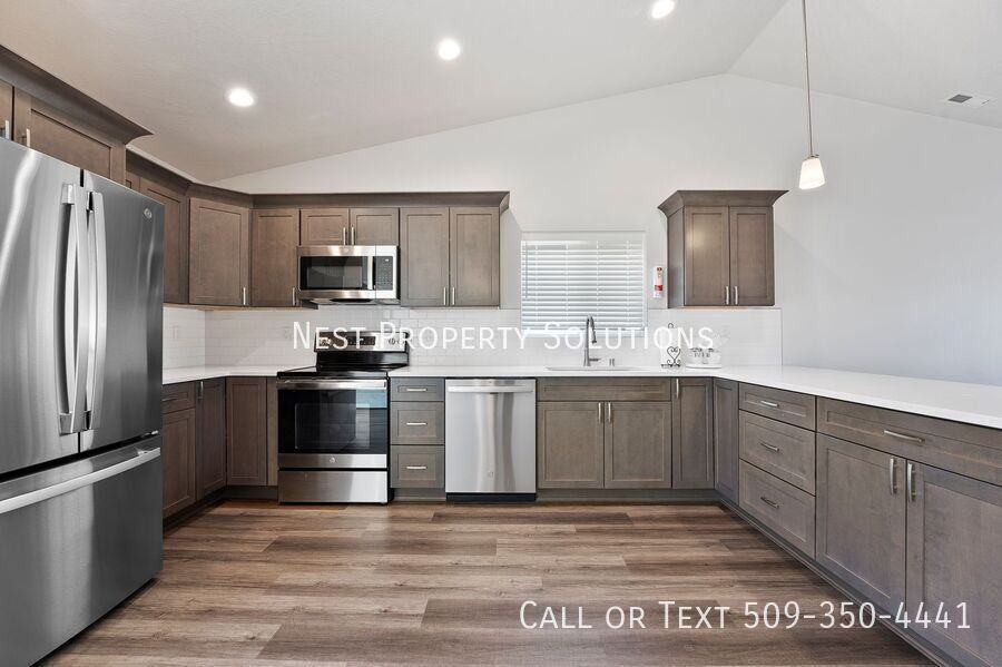 422 N Washington St - Photo 7 of 22