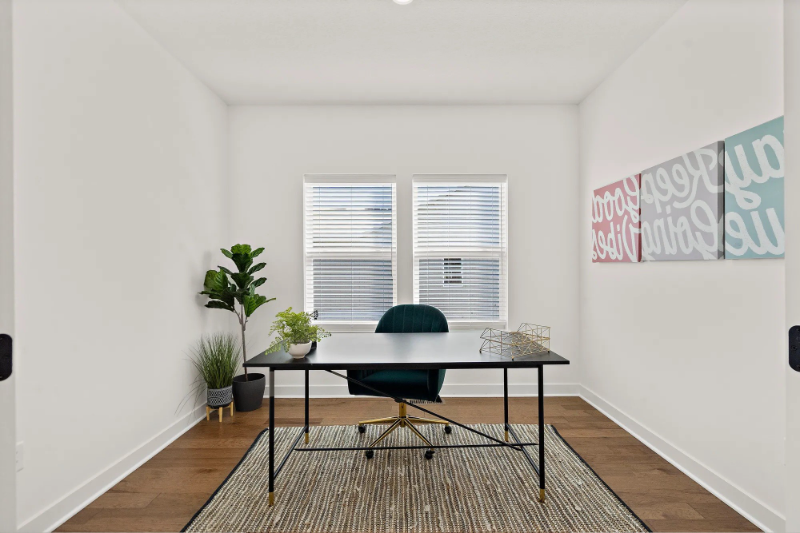 18814 Millview St - Photo 3 of 20