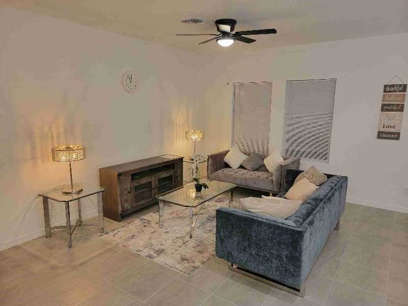 2058 Derwent Dr - Photo 3 of 19