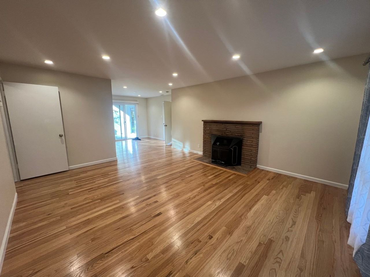 1639 Samedra St - Photo 3 of 17