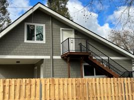 featured image of 410 N 5th St