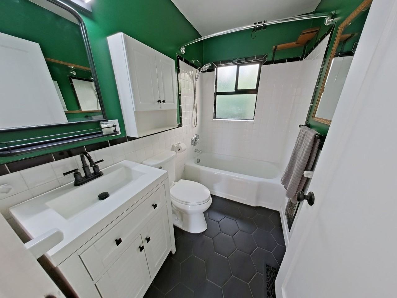 1396 Se Lane Ave - Photo 6 of 15