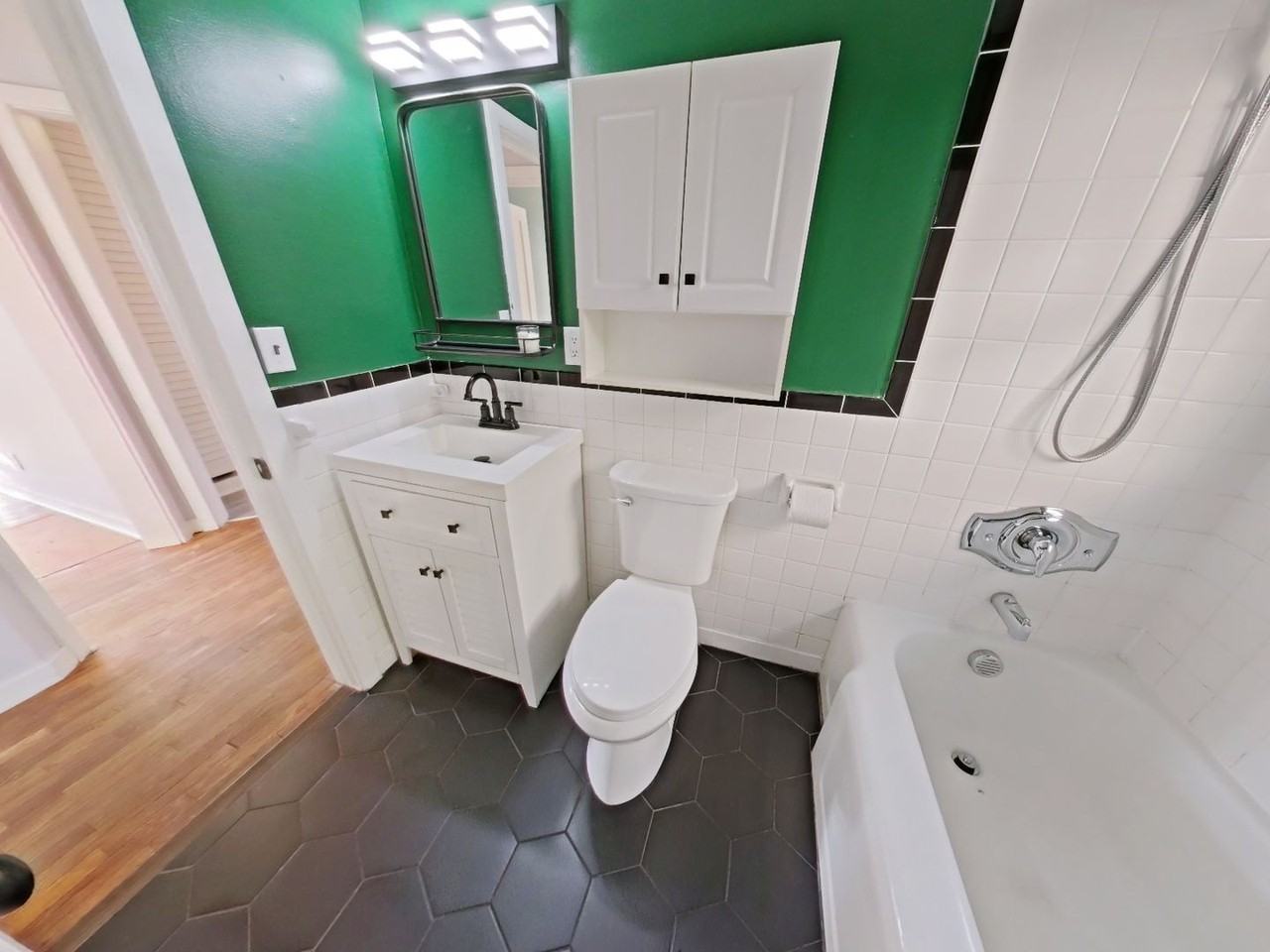 1396 Se Lane Ave - Photo 7 of 15