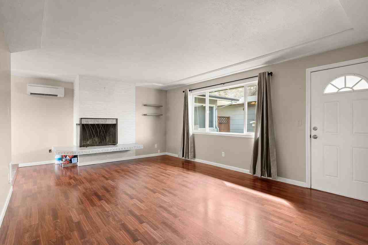 830 Nw Division St - Photo 7 of 20