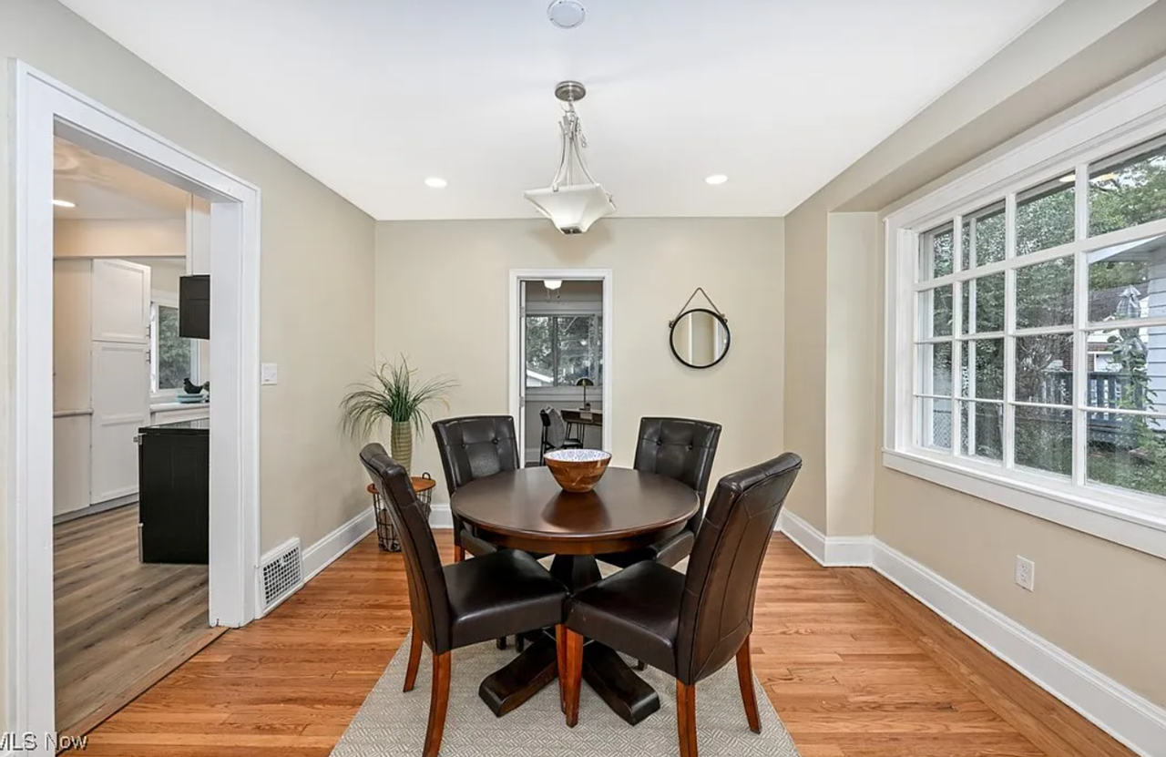 1088 Lexington Ave - Photo 4 of 13