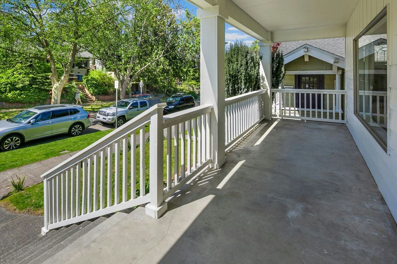 5646 12th Avenue Northeast - Photo 2 of 25