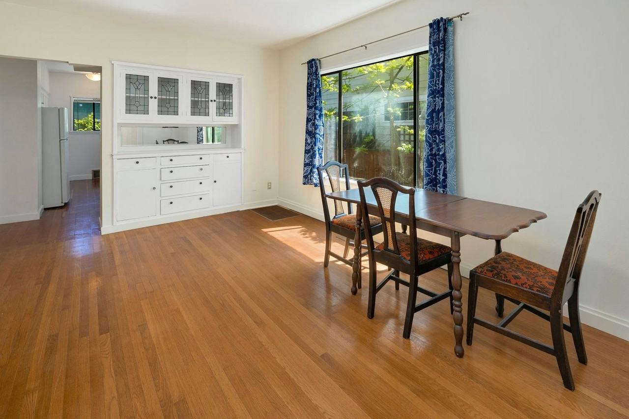 5646 12th Avenue Northeast - Photo 7 of 25