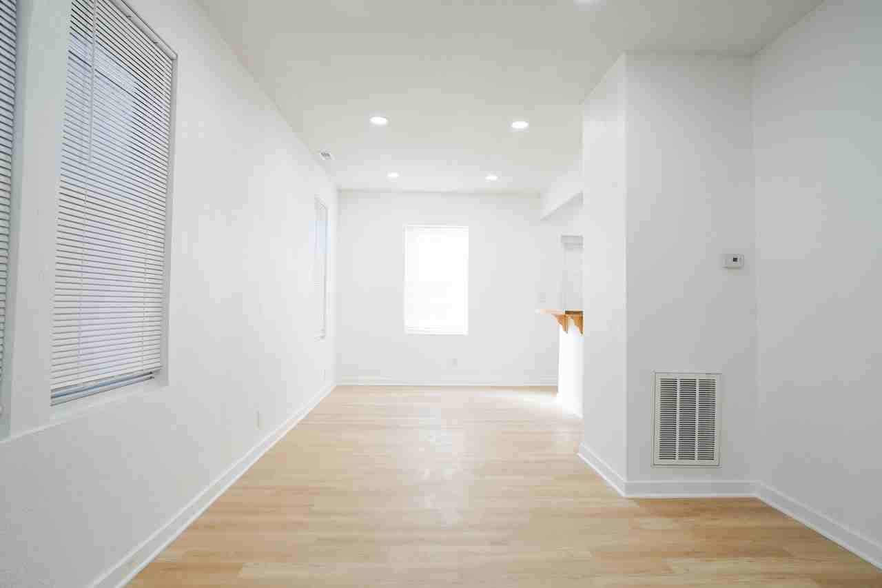 2728 Holly St #NA - Photo 7 of 29