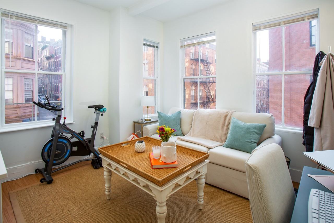 24 Anderson St #2A - Photo 3 of 5