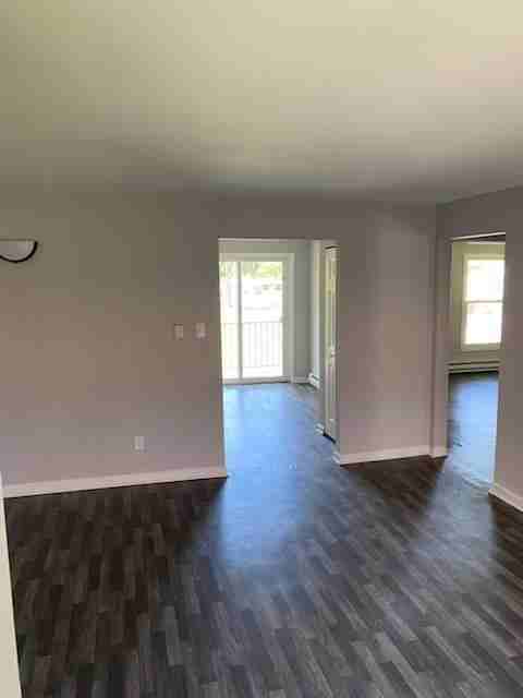 924 East Willow Street - Photo 3 of 8