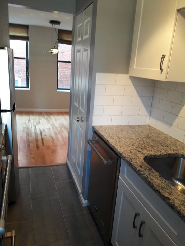 1900 S St NW #301 (DC) - Photo 3 of 9