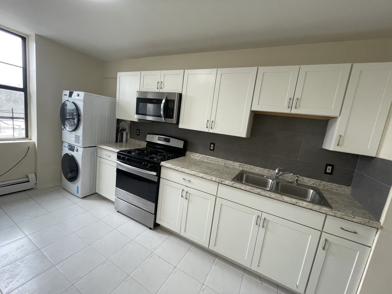 5900 Hudson Avenue - Photo 5 of 5