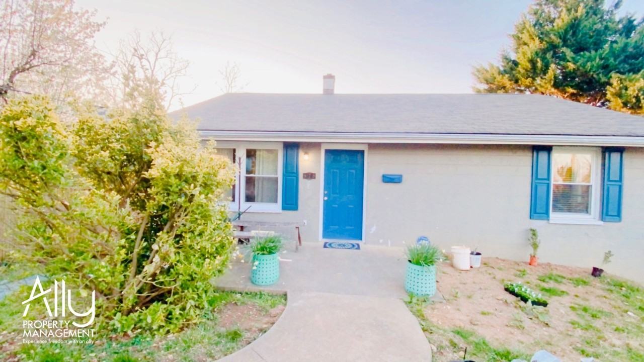 879 Ridge Street - D - Photo 3 of 10