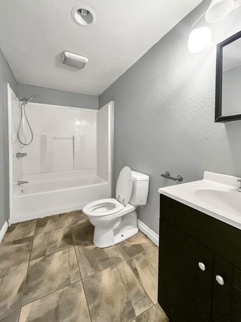 817 North Bunn Street - Photo 3 of 9